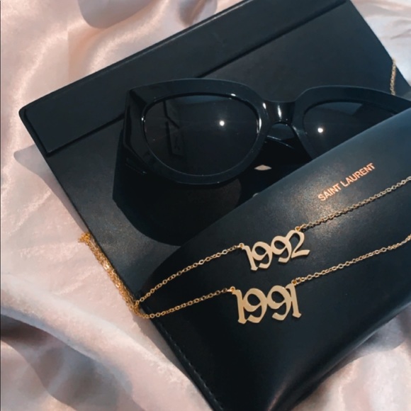 Winter Dunes Year Necklace - Picture 1 of 6